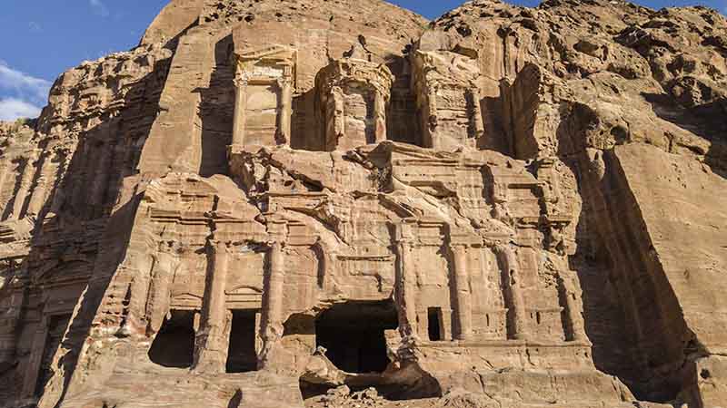 90 - Jordania - Petra - Tumbas Reales - tumba Corintia
